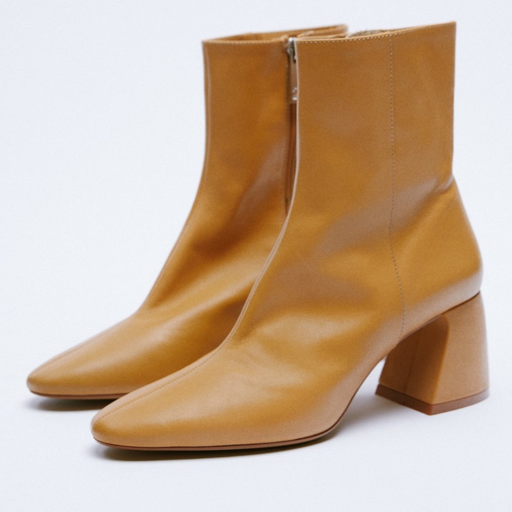 Zara leather ankle boots, new with tags, defective